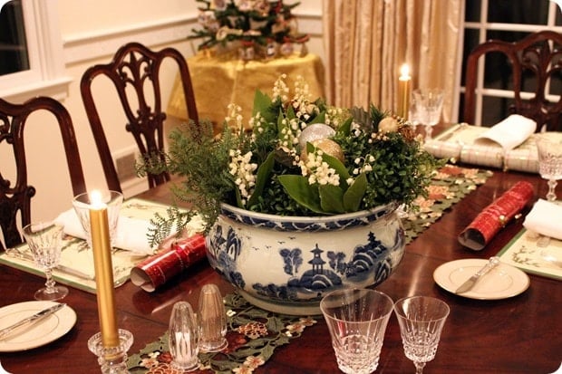christmas dinner tablescape