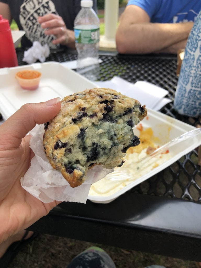 cafe creme bath maine blueberry scone