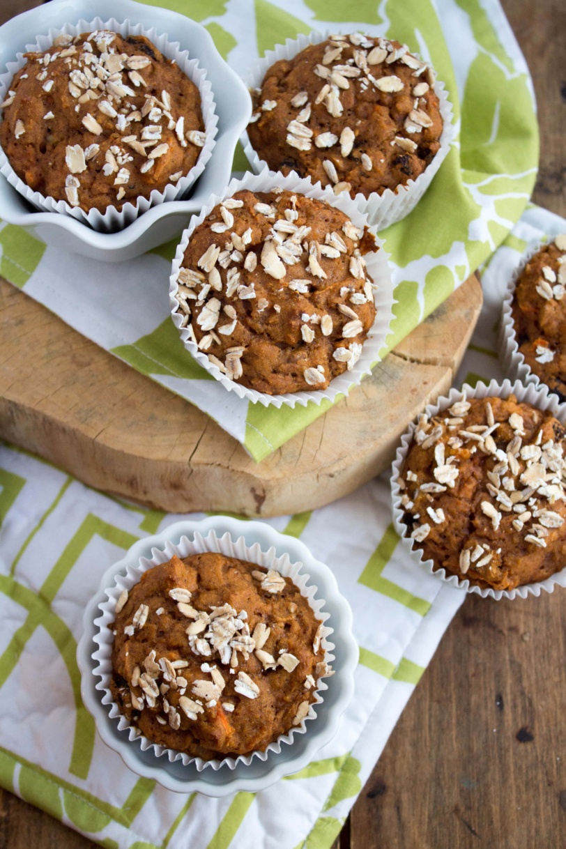 healthy carrot cake muffins