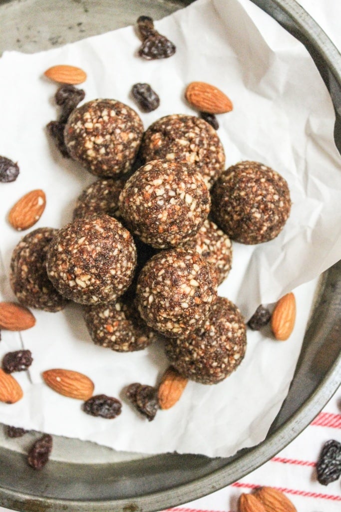 cinnamon raisin almond energy balls recipe