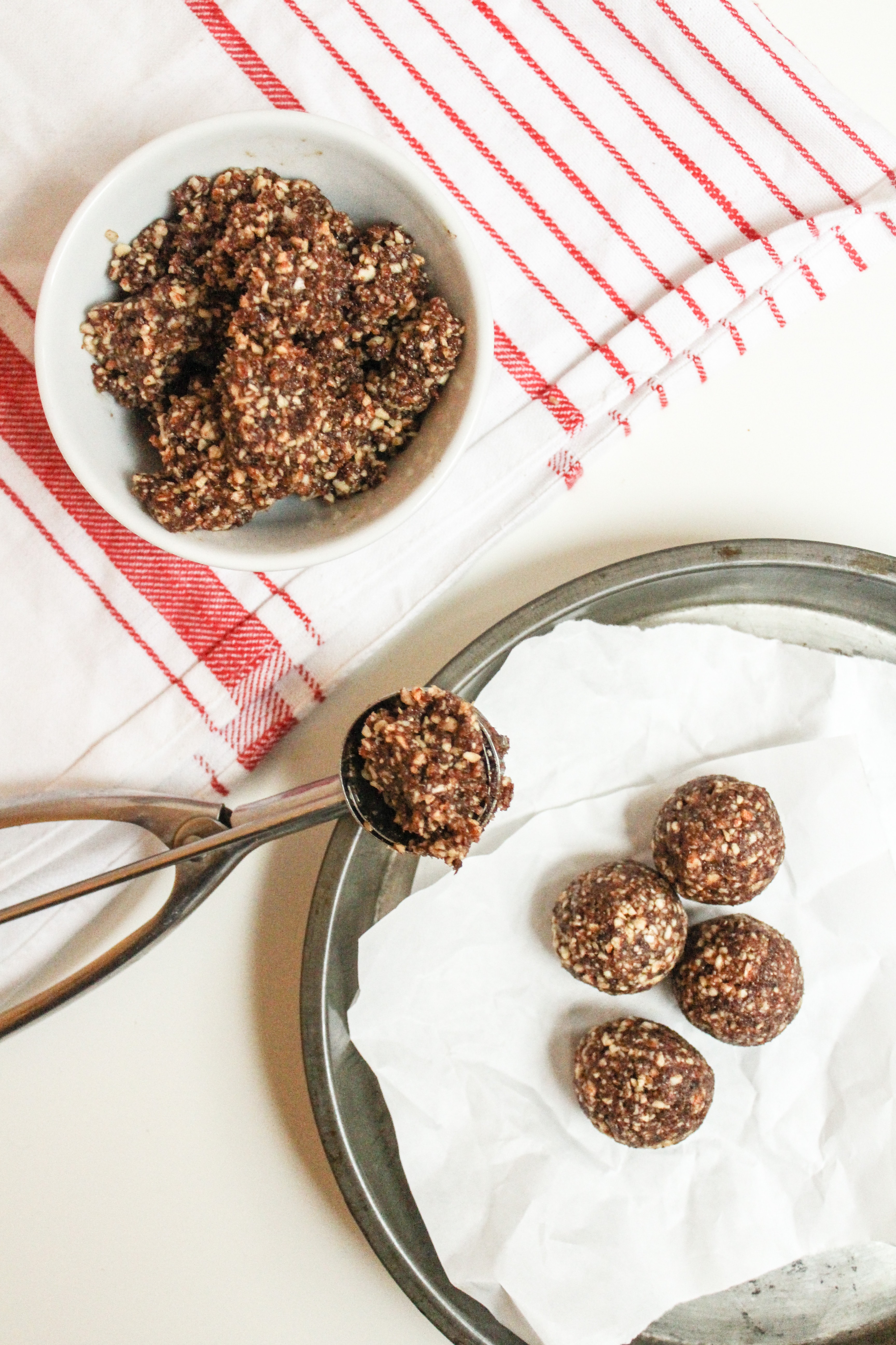 Cinnamon Raisin Almond Balls Fast and Portable Healthy Snack Recipe