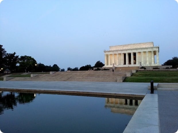 lincoln memorial early morning