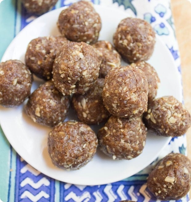 oatmeal raisin energy balls recipe