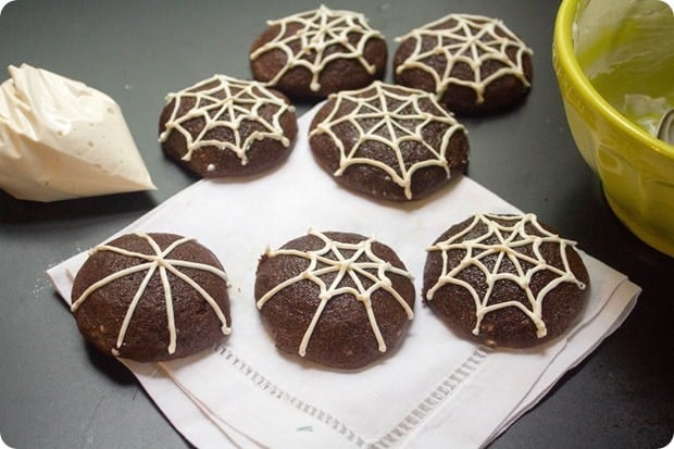 how to make spider web cookies