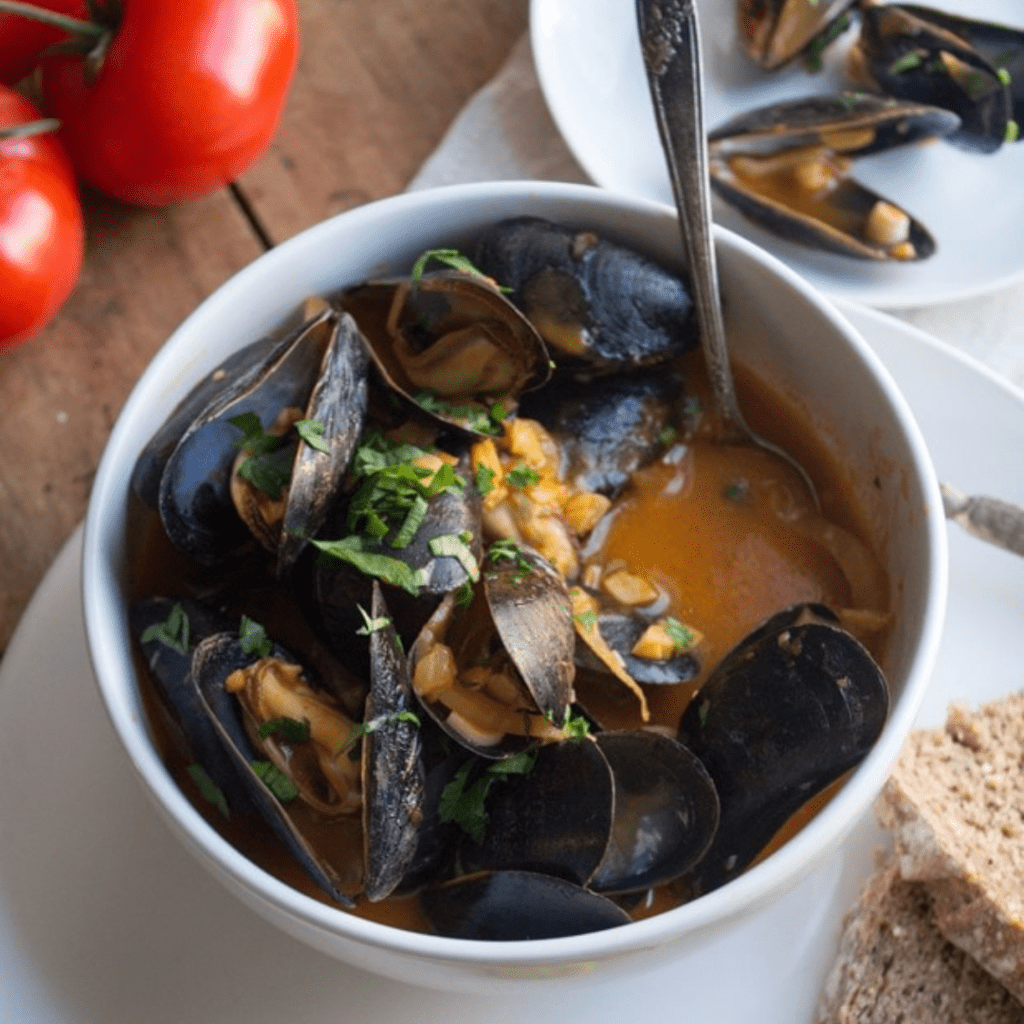 Mussels in Creamy Fennel Tomato Broth Quick Dinner Recipe