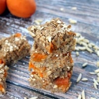 Oatmeal Apricot Snack Bars