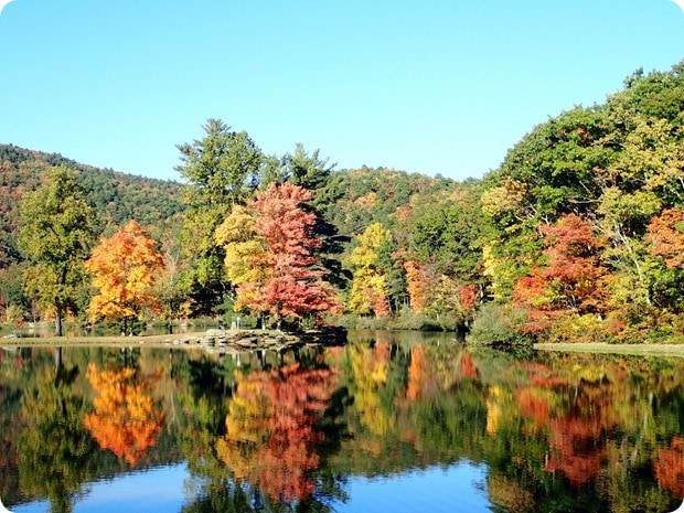 sherando lake fall colors