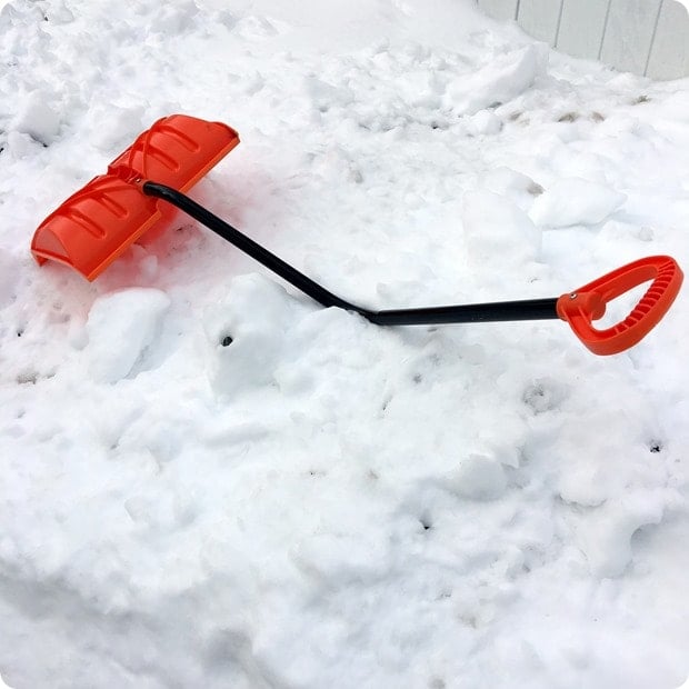 how to get a workout when snowed in