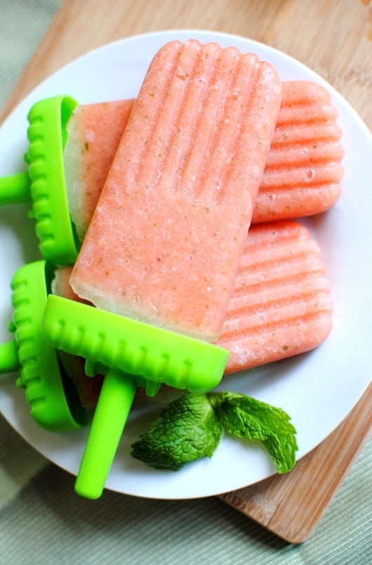 Easy-Watermelon-Pineapple-Popsicles-Recipe_thumb