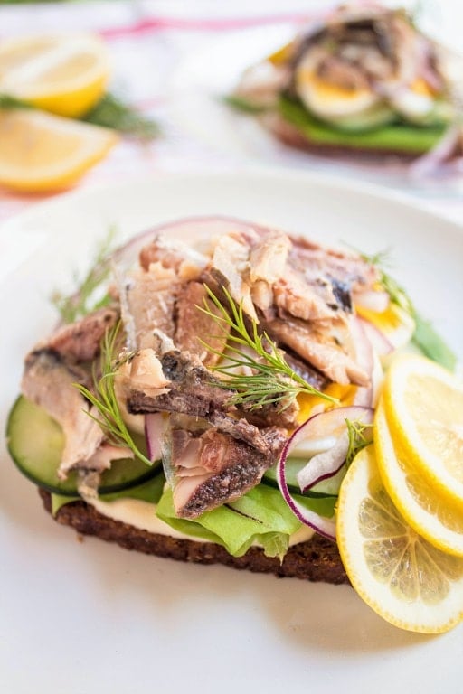 sardine sandwiches rich in omega-3 fatty acids