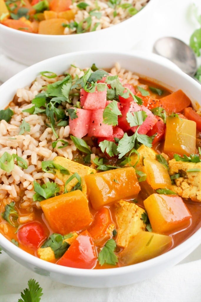 Watermelon Rind Curry - quick, easy, and healthy one-pot dinner from @fannetasticfood