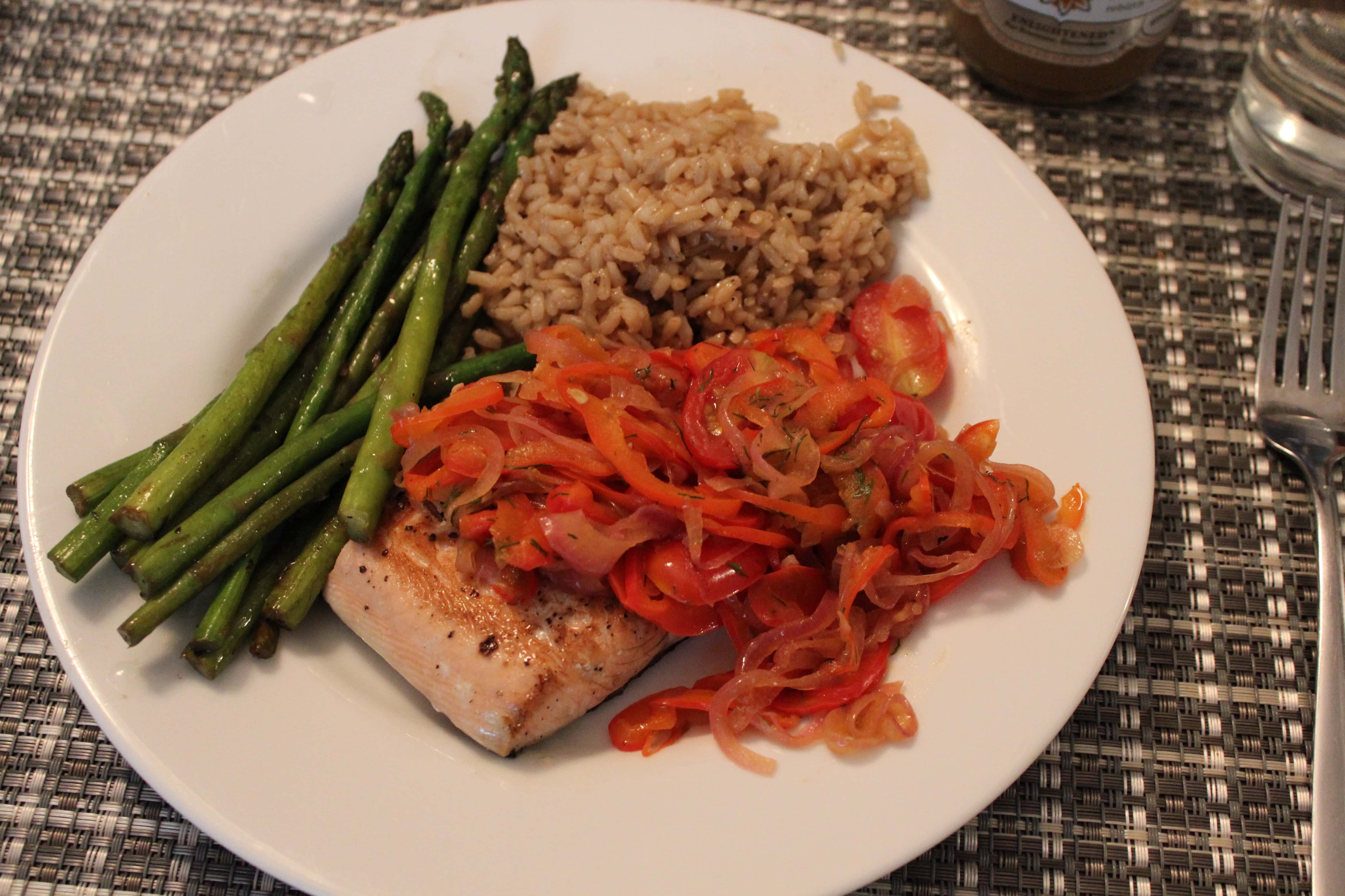 Easy Salmon Dinner + Yoga Love - fANNEtastic food