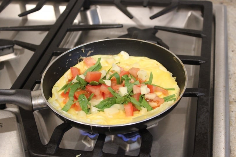 easy omelette with dill tomato spinach cheddar