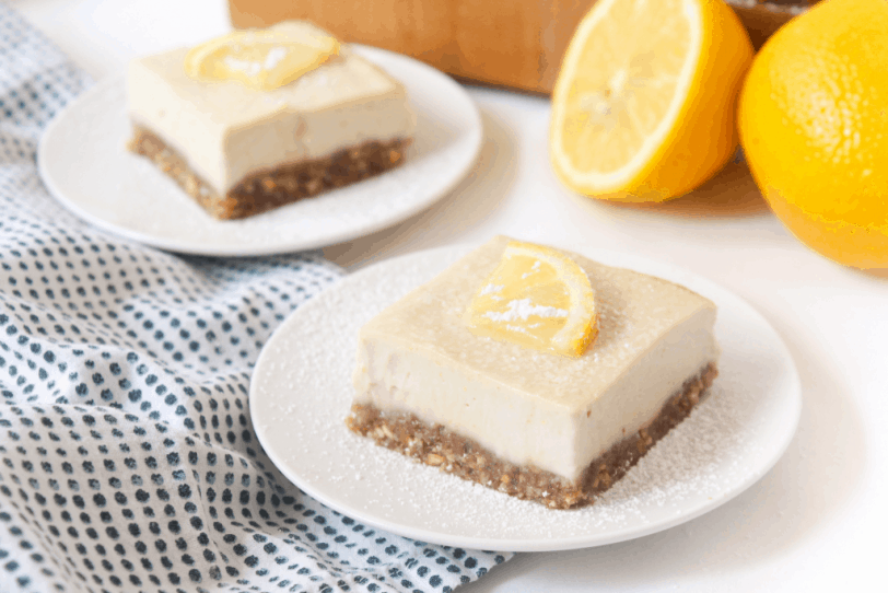 lemon bar squares with lemon slices on top