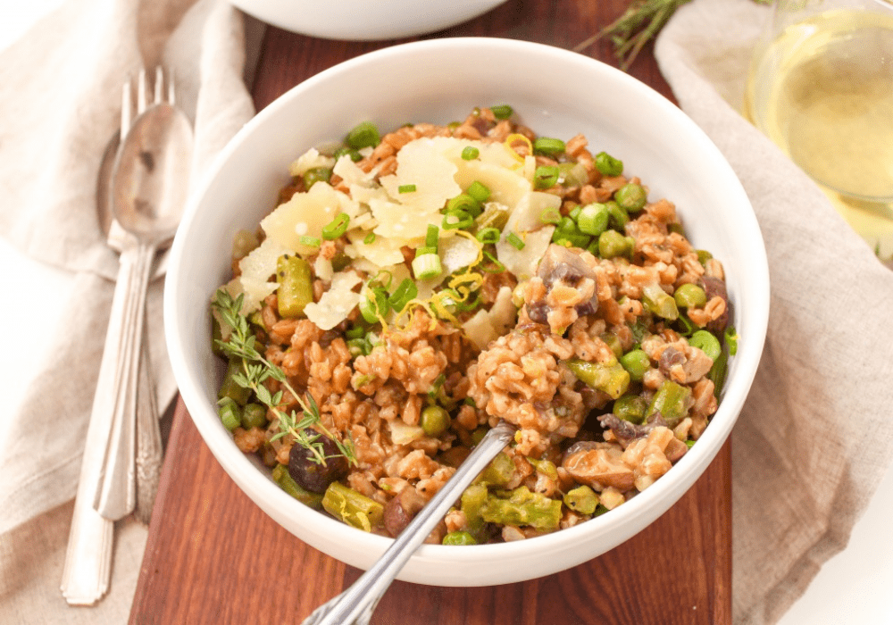 meatless Instant Pot farro risotto in a bowl