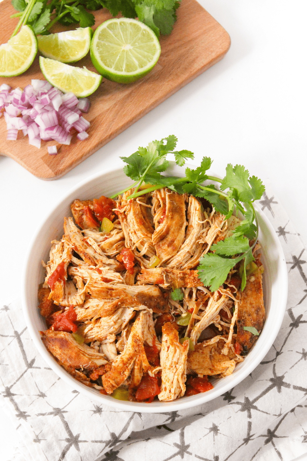 Easy Crockpot Mexican Shredded Chicken (15 Minute Prep) food