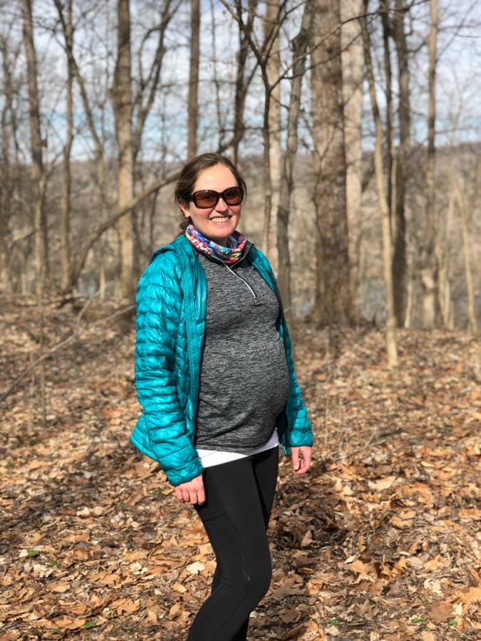25 weeks pregnant hiking