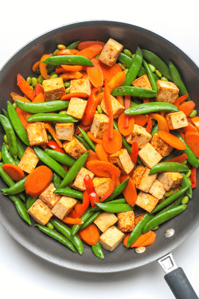 Sweet & Spicy Sriracha Tofu Stir Fry with Veggies (Easy Meal
