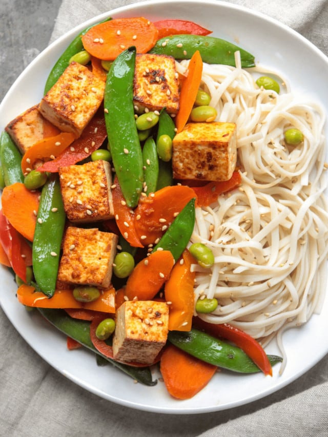 Veggie Tofu Stir Fry with Sriracha food