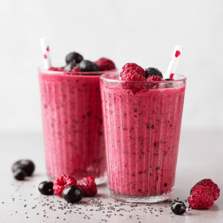 Berry Smoothie with Yogurt