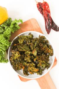 Crunchy Quick-Baked Kale Chips (+ Seasoning Options) - fANNEtastic food