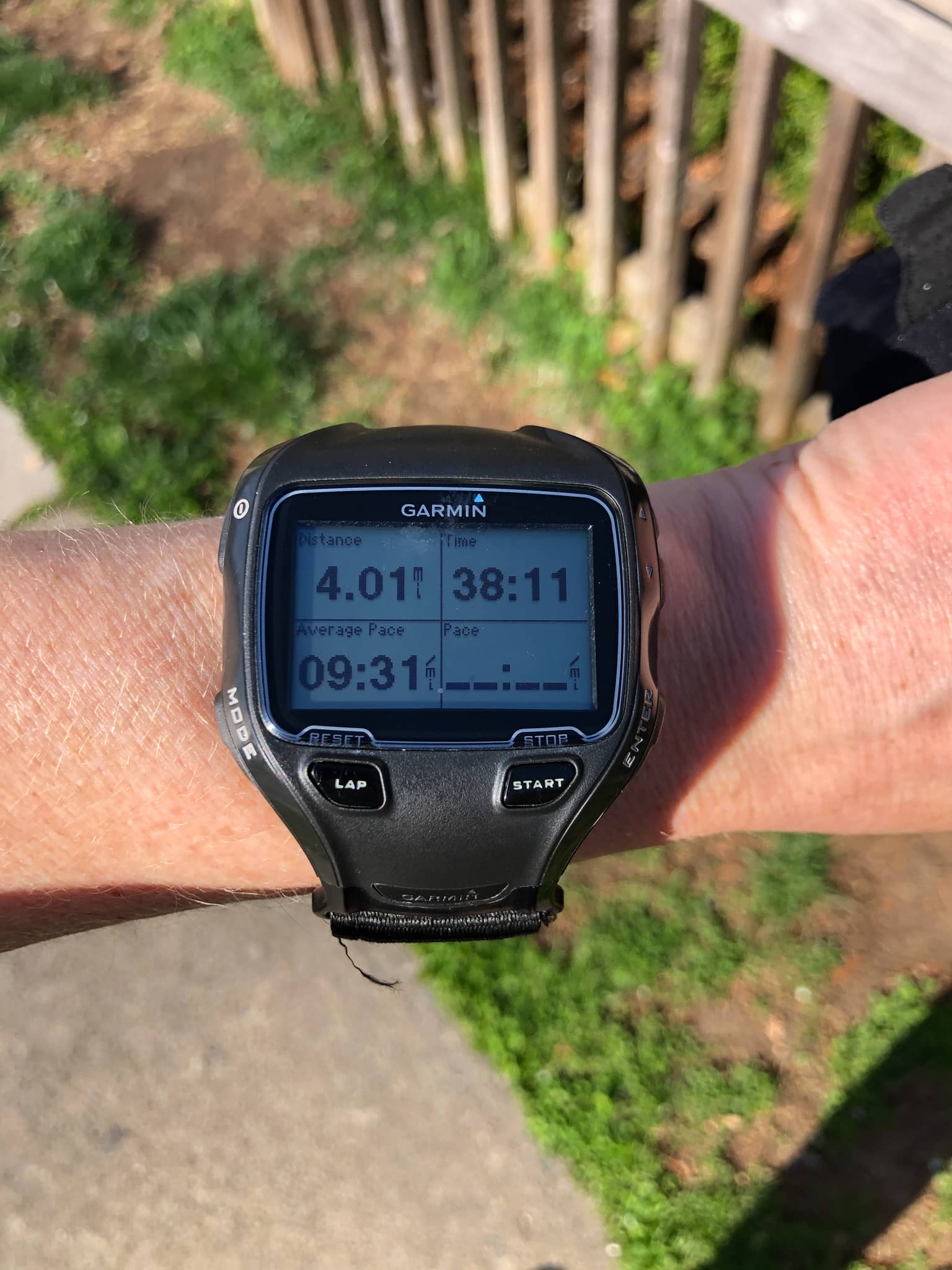 watch with 4 mile run stats