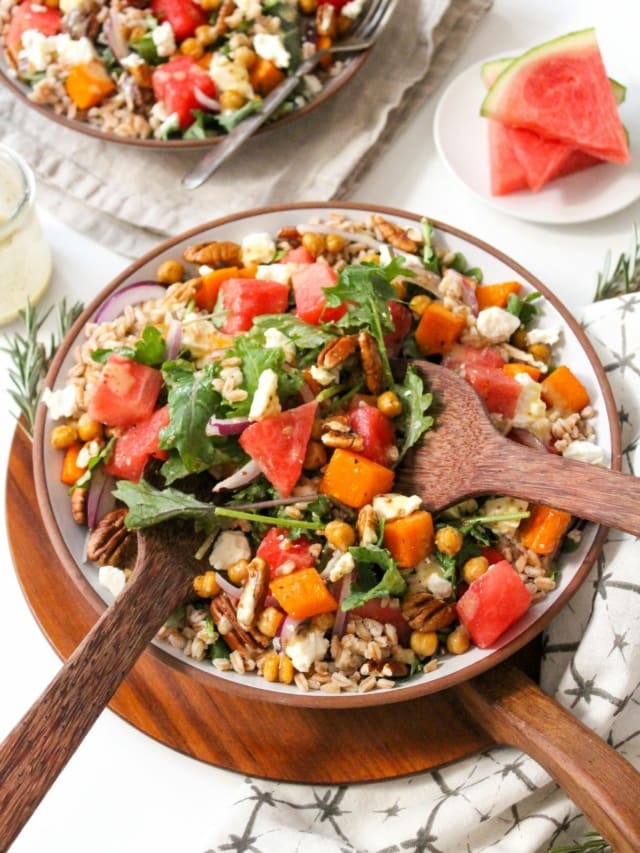 Farro Kale Salad with Chickpeas food