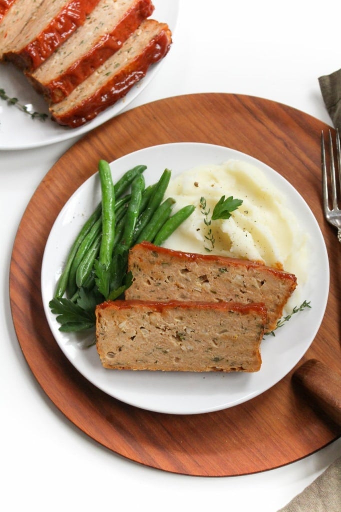 ground chicken meatloaf with green beans and mashed potatoes