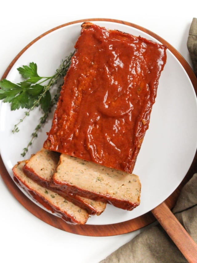 Healthy Meatloaf Recipe with Ground Chicken - fANNEtastic food