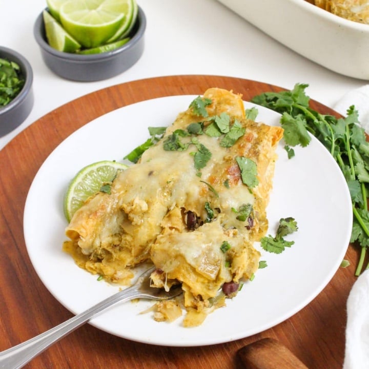 Crock Pot Chicken Enchiladas Verde