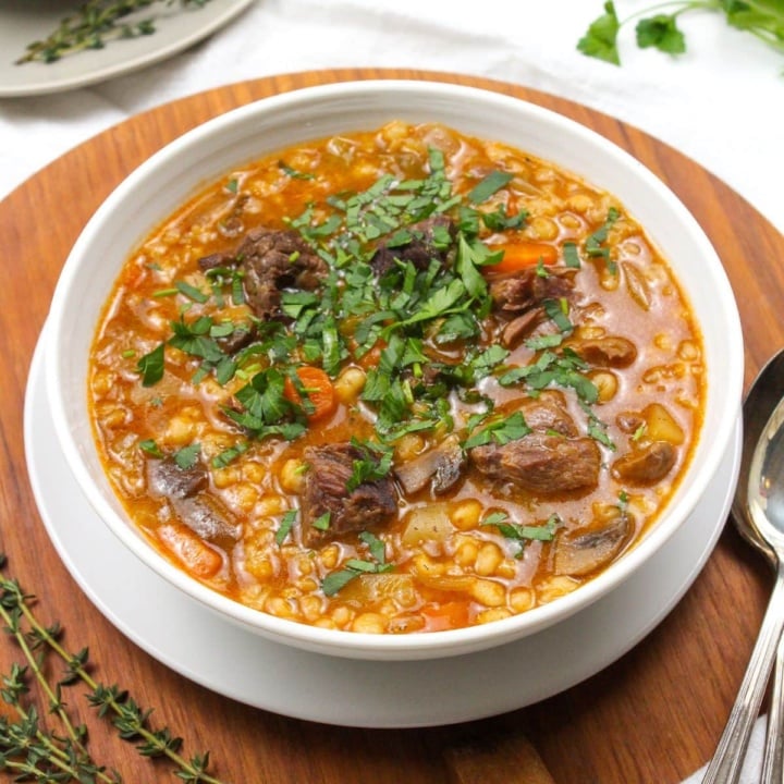 Instant Pot Beef & Barley Soup