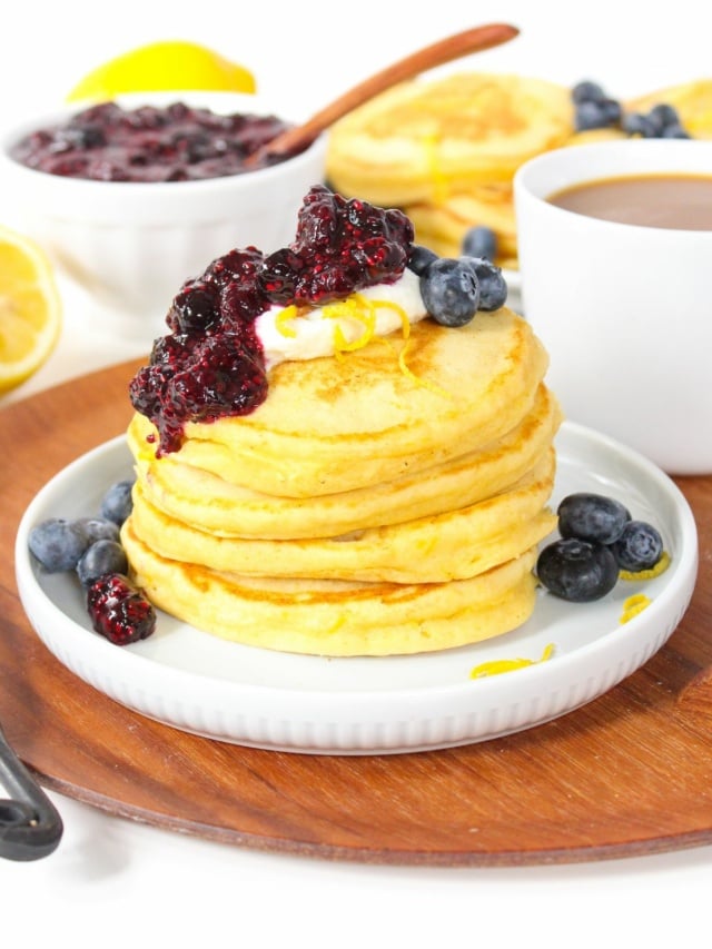 Lemon Ricotta Pancakes with Blueberry Sauce food