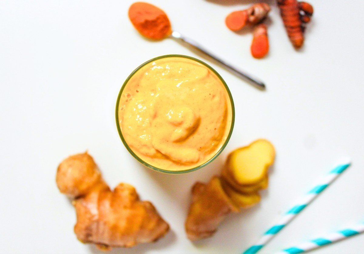 mango turmeric ginger smoothie