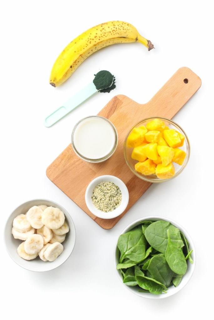 smoothie ingredients with frozen banana slices