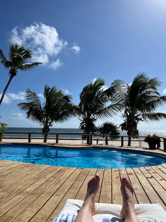 turneffe island resort pool