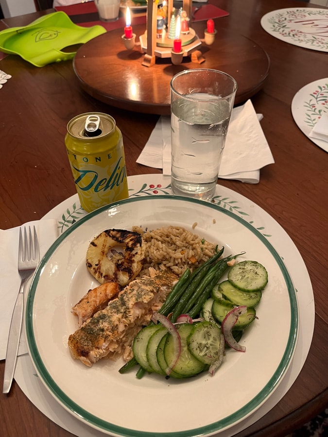 salmon with cucumber and rice