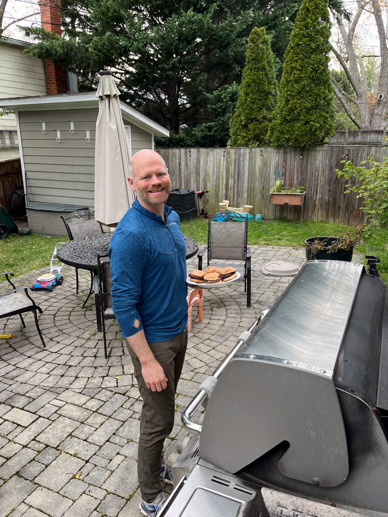 making burgers on the grill