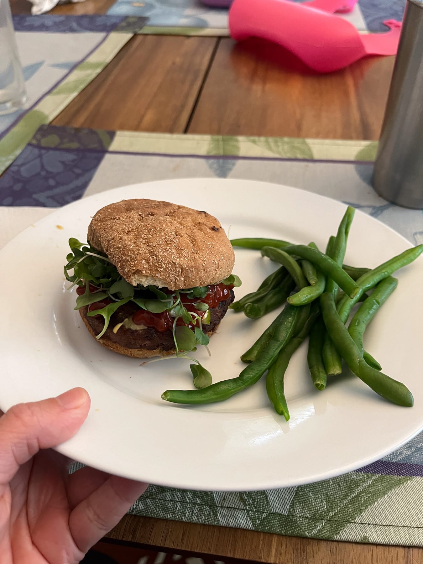 burger and string beans