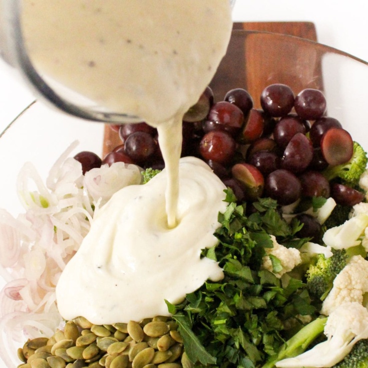 5-Ingredient Creamy Lemon Greek Yogurt Dressing (Easy!) 5-Ingredient Creamy Lemon Greek Yogurt Dressing (Easy!)