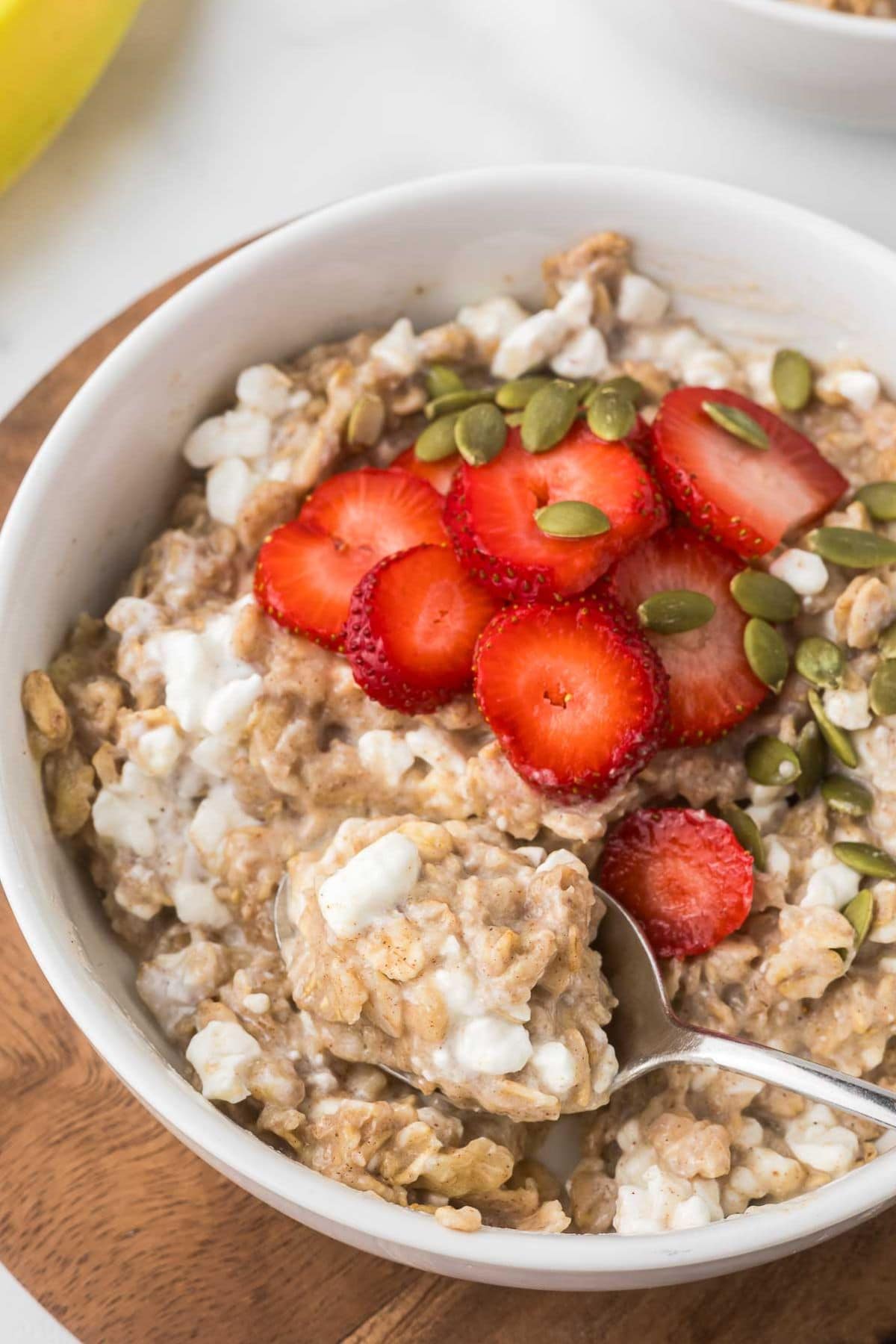 ProteinPacked Microwave Cottage Cheese Oatmeal (So Creamy